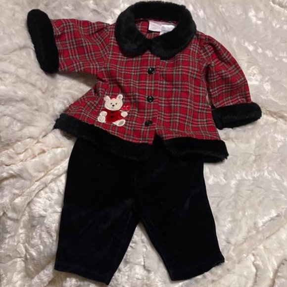 Bright Futures Red Plaid Christmas 3 months set - Picture 1 of 12